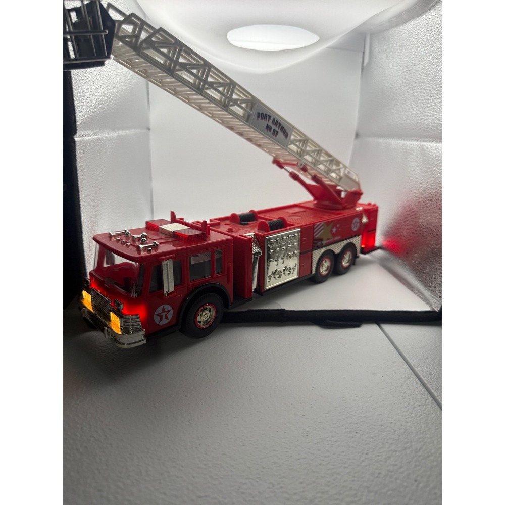 Texaco Port Arthur No 97 Fire Engine Toy Truck 1997 Edition Red with Lights
